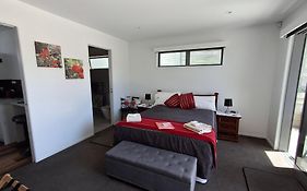 Studio On Hugoway, Papamoa Beach